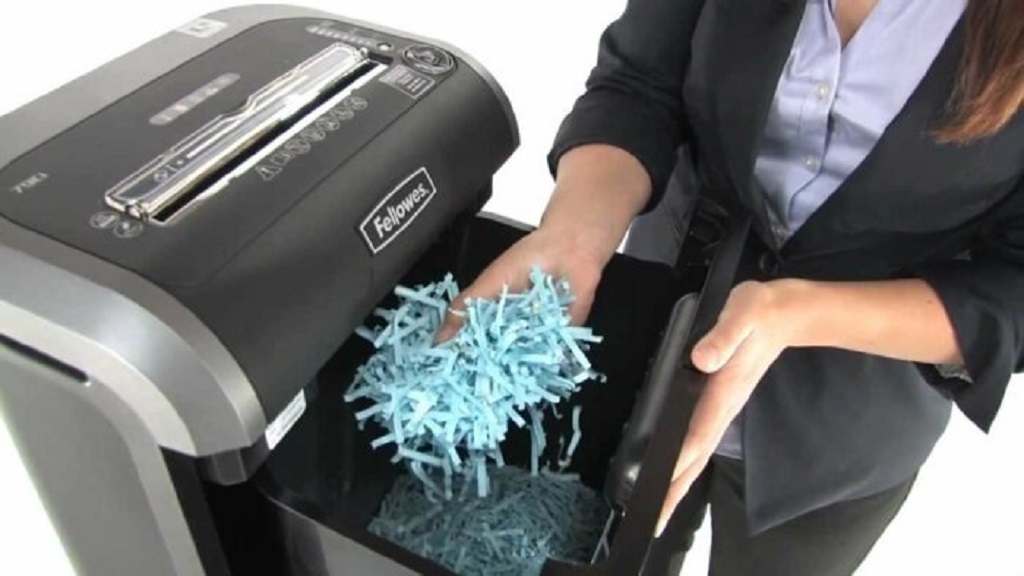 Does shredding help prevent identity theft
