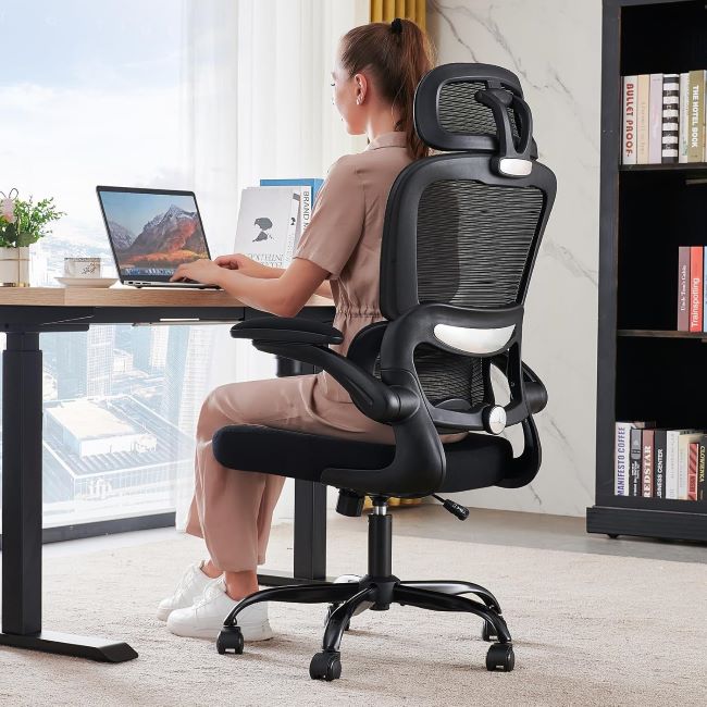 TRALT ergonomic mesh desk chair with wheels, lumbar support, and 330-pound capacity for comfortable home office and gaming use