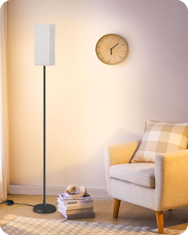 GOEBLESON standing floor lamp illuminating a modern living room in Washington